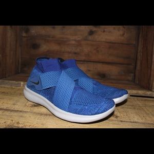 Nike Free Run Motion Flyknit